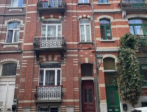                                         Maison à vendre à Saint-Gilles, € 375.000

