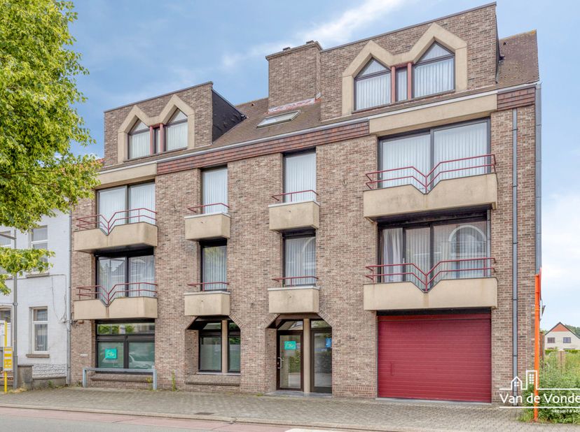 Bedrijfsvastgoed te koop in Nieuwerkerken-Dorp 13,
                    9320 Nieuwerkerken