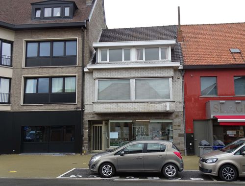                                         Bien commercial à louer à Koksijde, € 1.300
