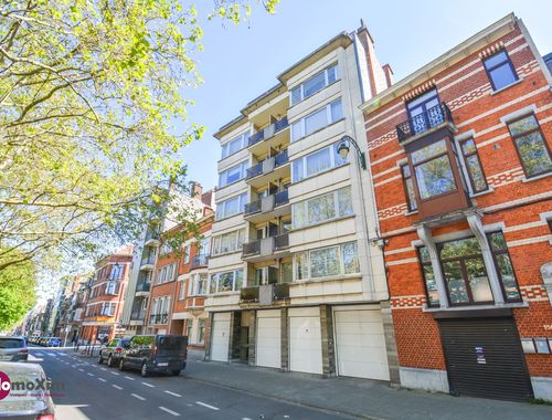                                         Appartement te koop in Jette, € 299.000

