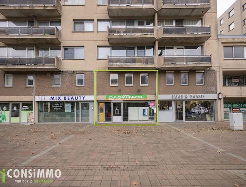                                         Handelspand met woonst te koop in Genk, € 225.000
