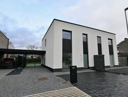                                         Eengezinswoning te koop in Zoutleeuw, € 399.000
