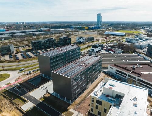                                         Bureaux à louer à Sint-Denijs-Westrem, € 18.750
