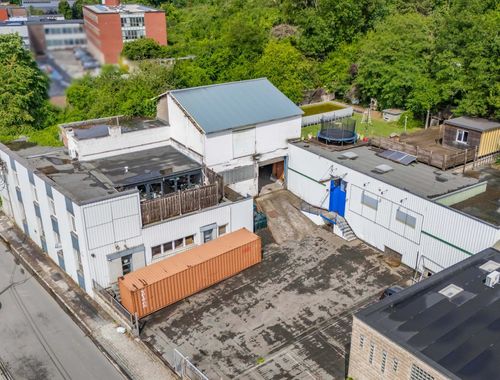                                         Entrepôt à vendre à Liège, € 675.000
