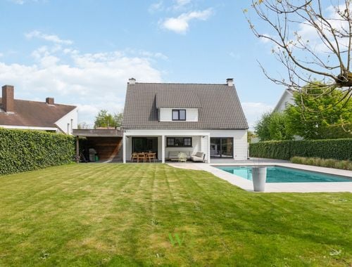                                         Villa te koop in Marke, € 875.000
