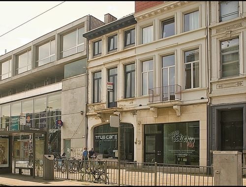                                         Woning te huur in Berchem, € 1.750
