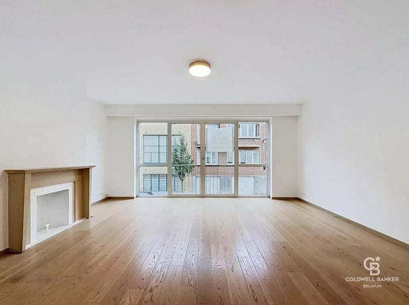 Appartement te huur in ,
                    1180 Ukkel