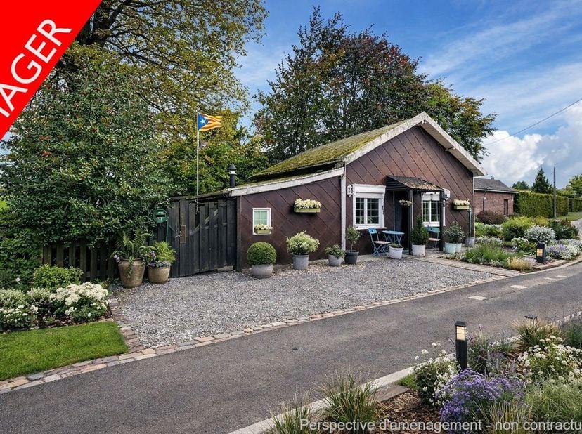 L'immobilière Borremans vous propose à la vente en viager, ce chalet idéalement situé dans un cadre verdoyant à Sprimont.<br />
Il se compose comme su