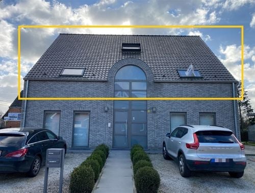                                         Appartement à louer à Lede, € 875
