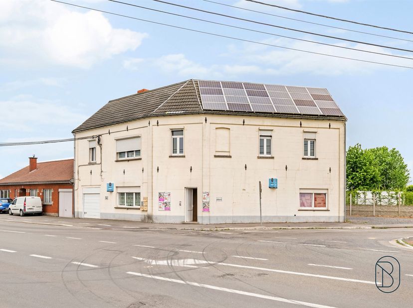 Te koop: opbrengsteigendom met 4 appartementen en sterk rendement in Froidmont<br />
<br />
In Froidmont bevindt zich deze interessante opbrengsteig