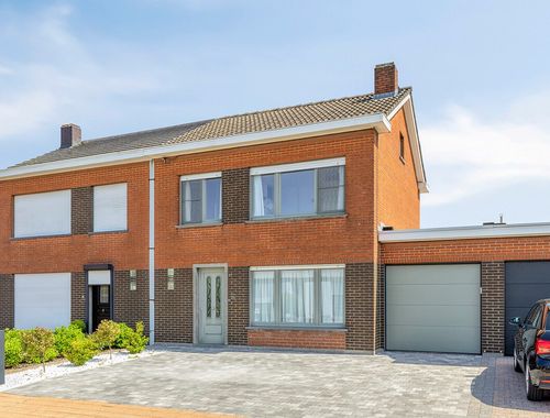                                         Maison à vendre à Meulebeke, € 275.000
