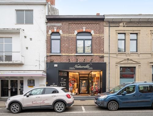                                         Rez-de-chaussée commercial à vendre à Landen, € 170.000
