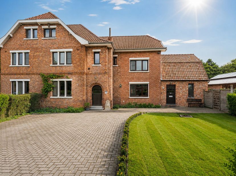 Huis te koop in Boslaan 14,
                    2400 Mol