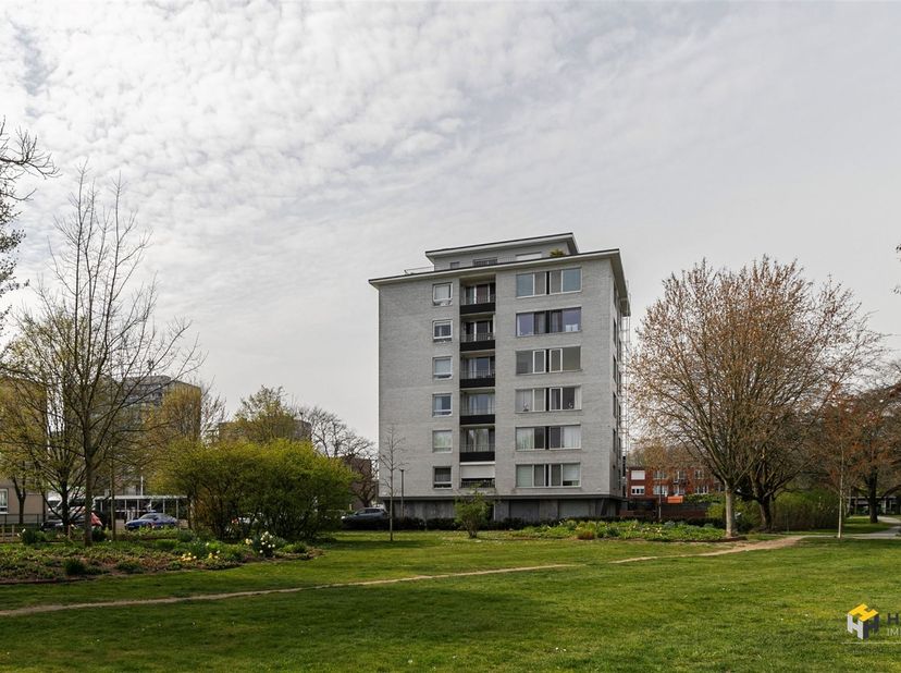 Ideaal startersappartement (49 m²) met 1 slaapkamer in Deurne.<br />
<br />
Je woont hier op een rustige locatie aan de voet van het Bisschoppenhofp