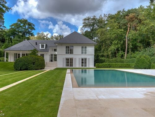                                         Villa te koop in Brasschaat, € 2.150.000

