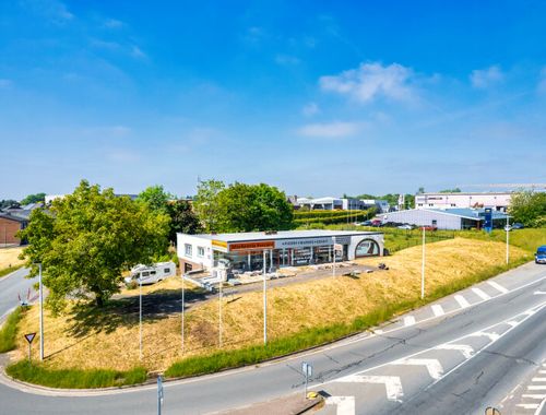                                        Kleine winkel te koop in Mons-lez-Liège, € 890.000
