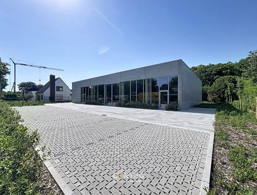                             Handelspand te huur in Sint-Kruis
