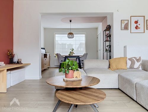                                         Woning te koop in Oostrozebeke, € 325.000
