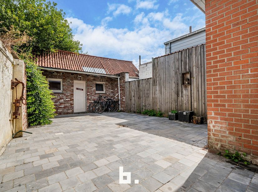 Huis te koop in Spoorwegstraat 7,
                    8530 Harelbeke
