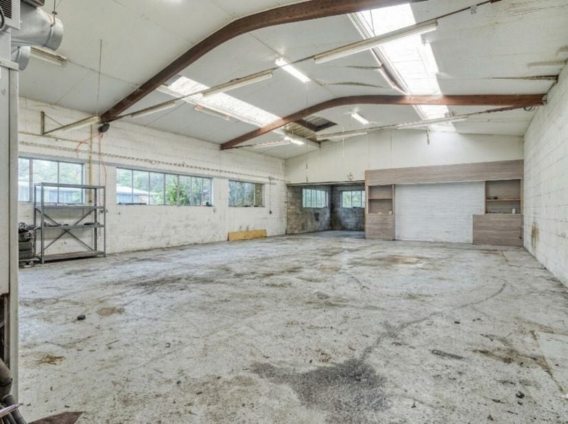 Bien professionnel à vendre
                    à 8750 Wingene