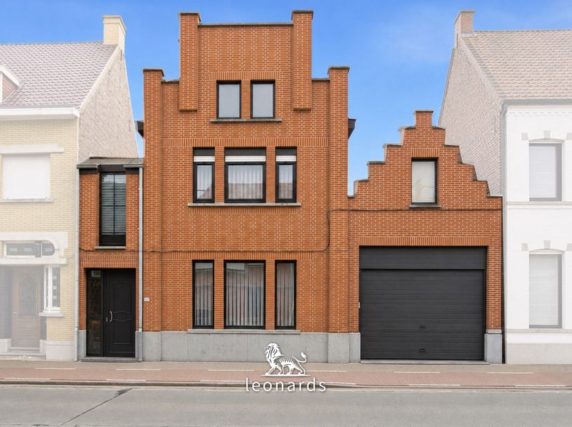Huis te koop in Kortrijkseweg 340,
                    8791 Beveren