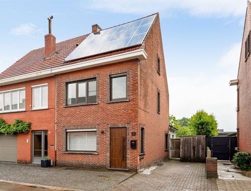                                         Eengezinswoning te koop in Wuustwezel, € 399.000
