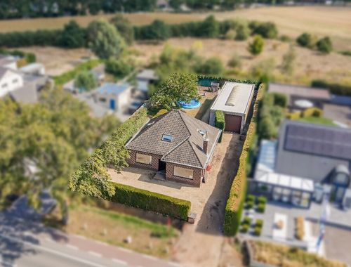                                         Maison à vendre à Zomergem, € 425.000
