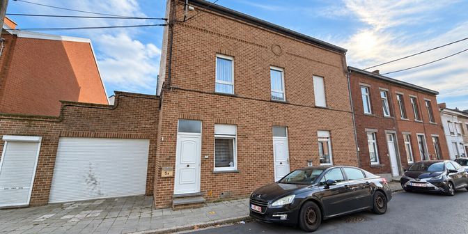 Huis te koop in 6180 Courcelles