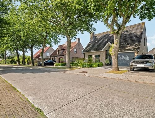                                         Villa te koop in Oostkamp, € 640.000
