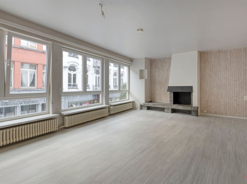 Knus appartement in het centrum van Oudenaarde.<br />
Dit appartement met 2 slaapkamers, bevindt zich in een kleinschalige residentie bestaande uit dr