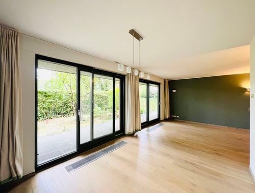                                         Appartement te huur in Sint-Lambrechts-Woluwe, € 1.300
