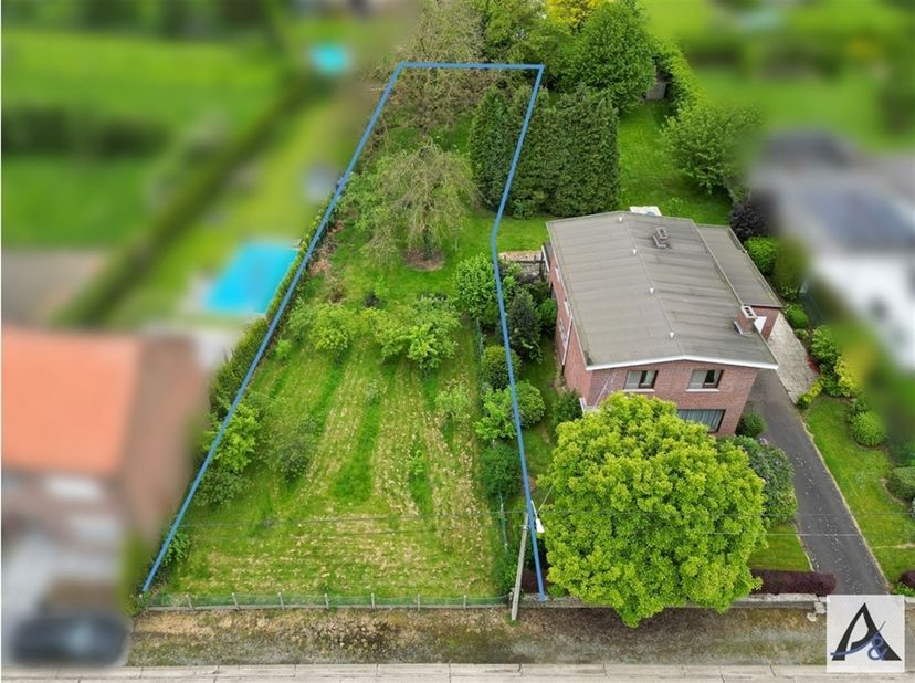 Terrain à vendre
                    à 3740 Mopertingen