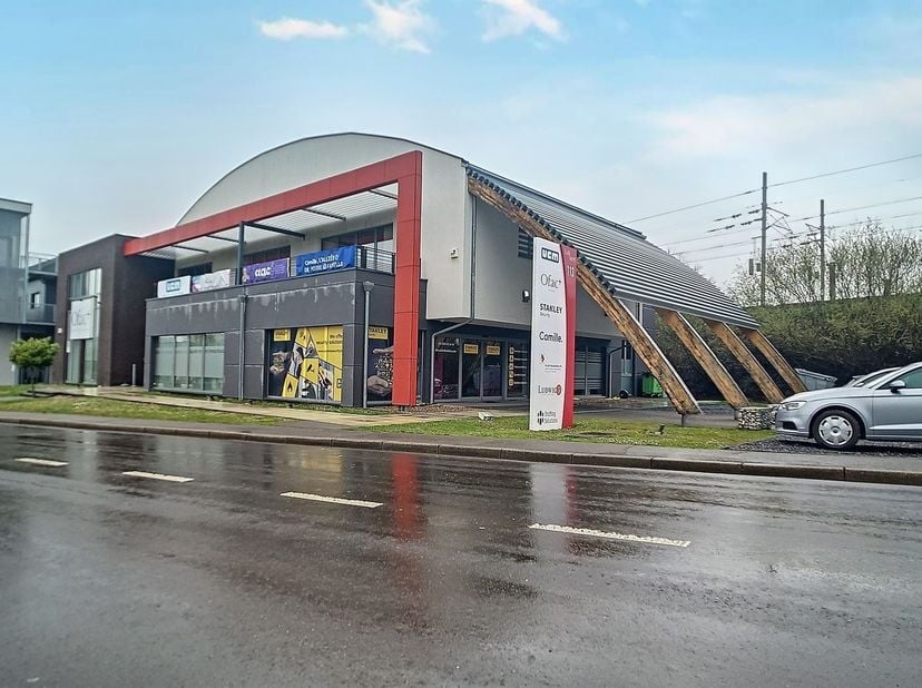 Bedrijfsvastgoed te huur in Rue de l'Hydrion 113,
                    6700 Arlon