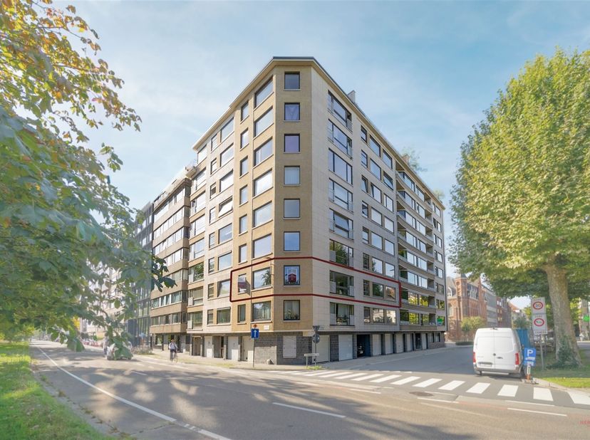 Appartement te koop in Gustaaf Callierlaan 3,
                    9000 Gent