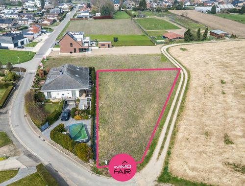                                         Bouwgrond te koop in Lanaken, € 199.500
