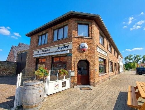                                         Horeca à louer à Lapscheure, € 1.500
