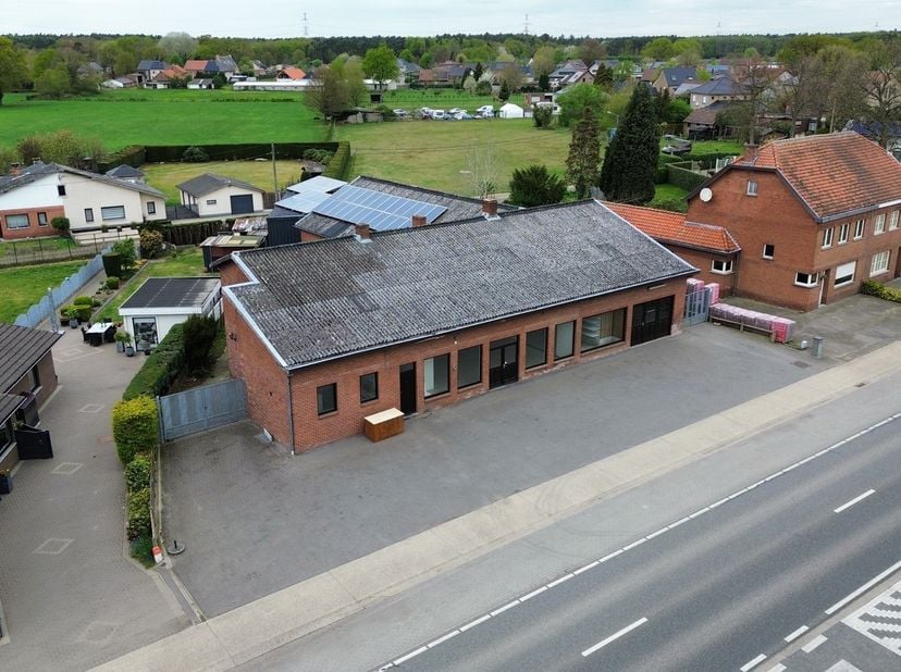 Bien professionnel à vendre
                    à 3690 Zutendaal