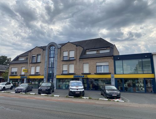                             Rez-de-chaussée commercial à vendre à Beverlo
