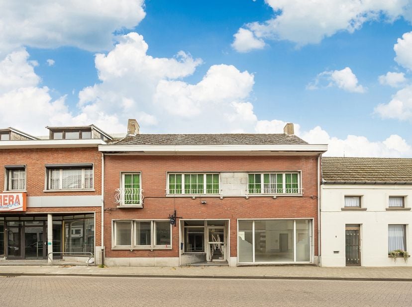 Huis te koop in Veldstraat 6,
                    2450 Meerhout