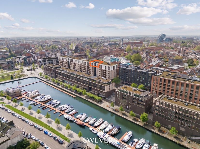Hedendaags en energiezuinig… Ruim en uiterst stijlvol… Een zonnig terras en een absolute toplocatie... Al deze troeven verzameld in één appartement? H