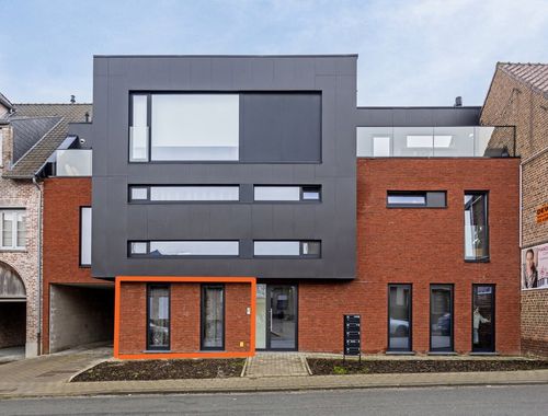                                         Gelijkvloers app. te koop in Burst, € 289.500
