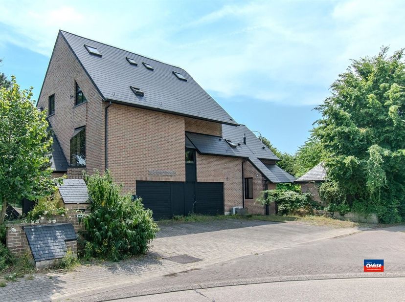 WEERDE | MAISON D'ARCHITECTE EXCEPTIONNELLE OFFRANT LA POSSIBILITÉ D'UNE DOUBLE RÉSIDENCE OU D'UN LOCAL PROFESSIONNEL | SITUATION TRÈS CENTRALE | EPC