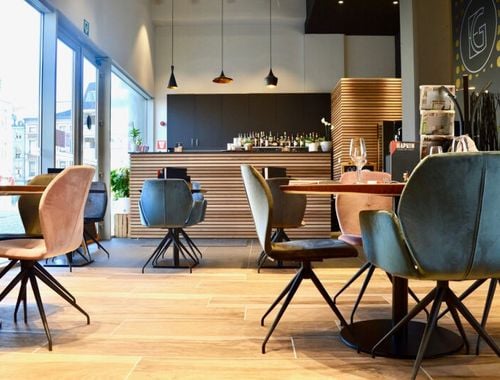                                         Handelsgelijkvloers te koop in Verviers, € 295.000

