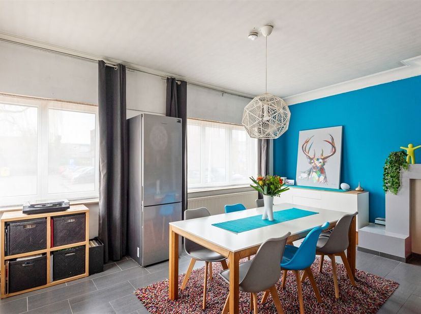 Instapklare gezinswoning met tuin en garage nabij het centrum van Niel<br />
Deze instapklare woning is ideaal gelegen op wandelafstand van het centru