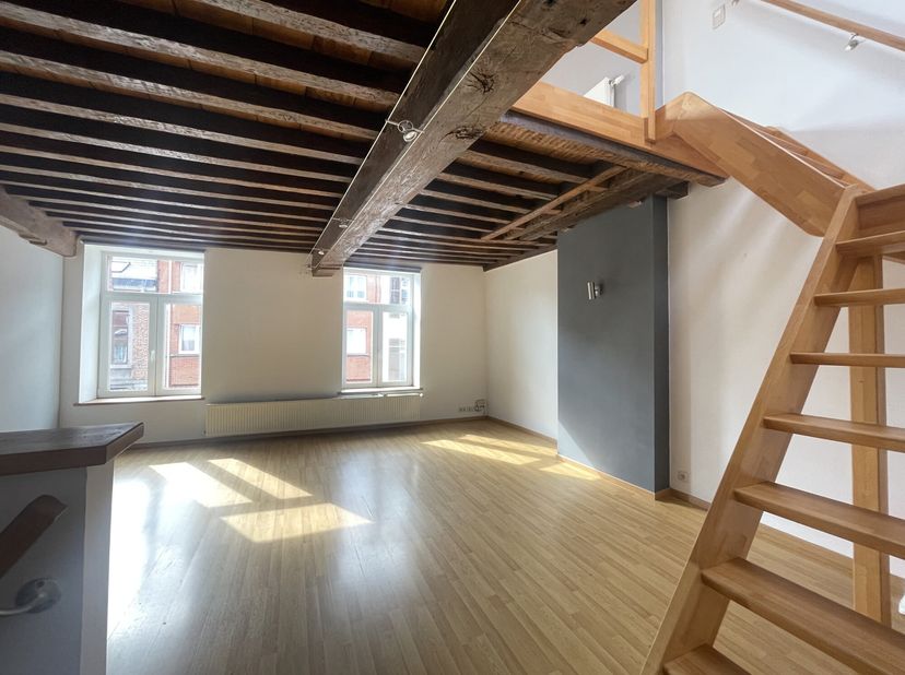 Appartement te huur in ,
                    7850 Edingen