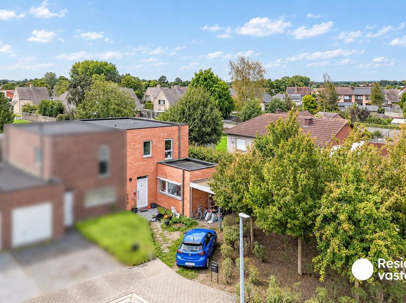 Huis te koop in E. Claeslaan 45,
                    8810 Lichtervelde