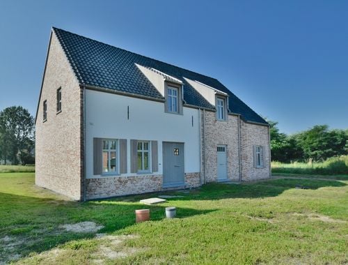                                         Maison à louer à Leopoldsburg, € 1.100
