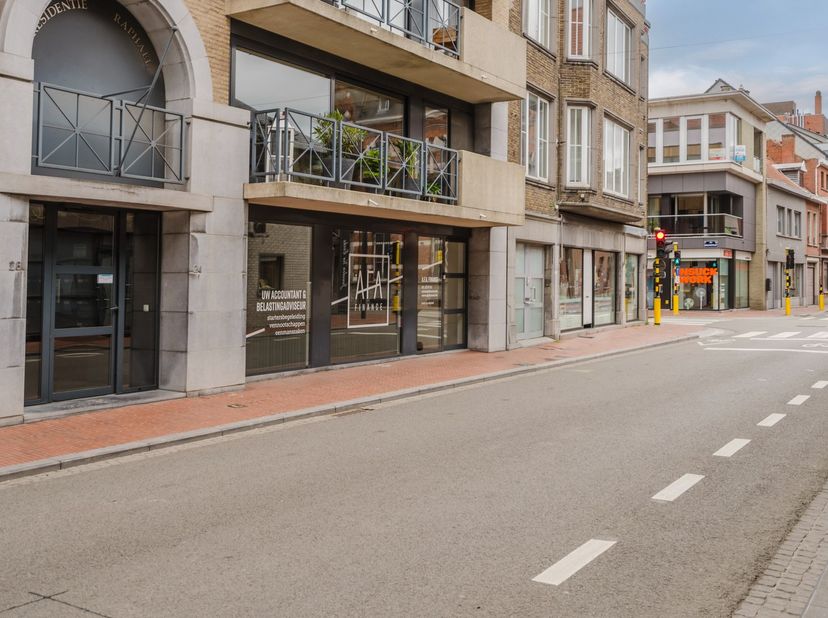 Bien professionnel à vendre
                    à 8870 Izegem