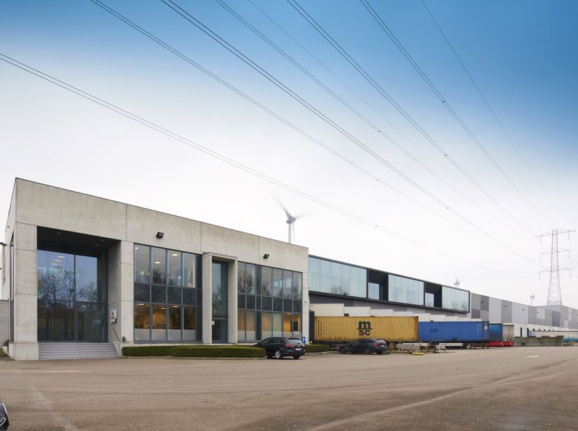 Bedrijfsvastgoed te huur in Hagelberg 14,
                    2250 Olen