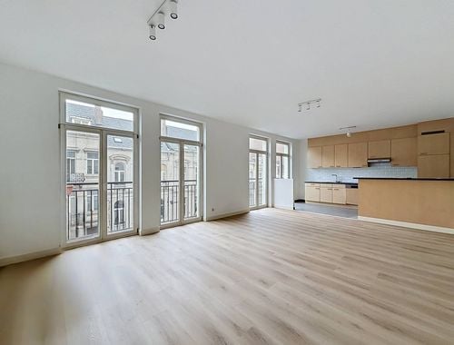                                        Appartement à louer à Schaerbeek, € 1.400
